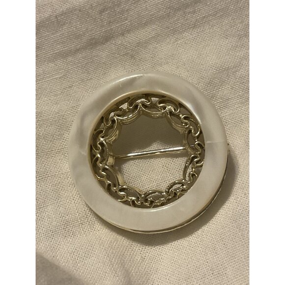 Vintage Silver & White Round Brooch With Chain Design - Picture 1 of 2